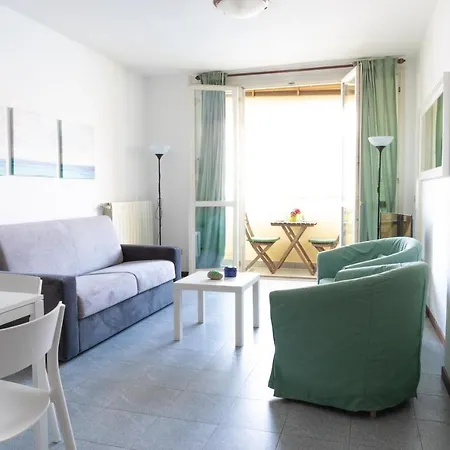 Lägenhet The Sunset 2 By Design Bellano