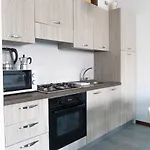 The Sunset 2 By Design Apartman