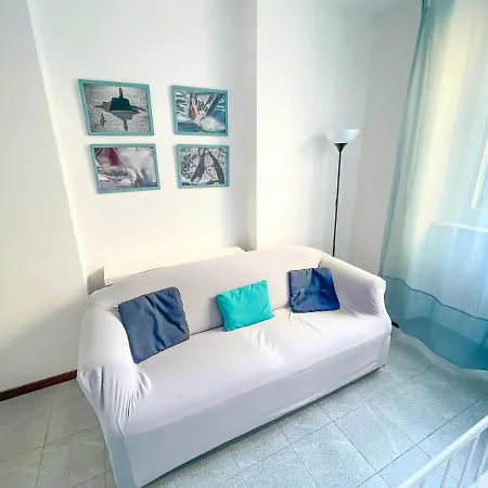 Apartment The Sunset 2 By Design Bellano