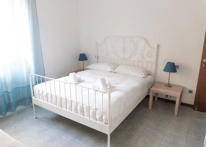 Apartment The Sunset 2 By Design Bellano