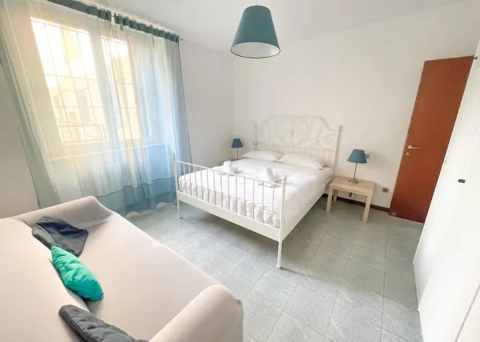 The Sunset 2 By Design Apartment Bellano